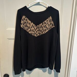 Betsey's Boutique Shop Black Leopard Top XL